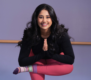 Movement Unlimited, woman practicing pilates